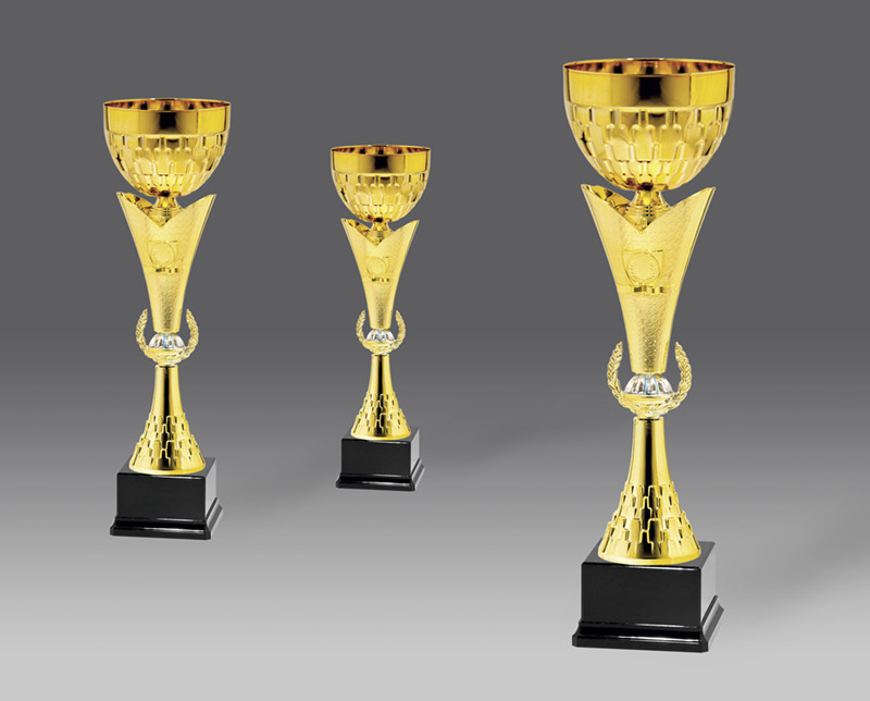 Puchar G24225 3, &oslash;14, h.45 (produkt niedost�pny) puchary statuetki medale