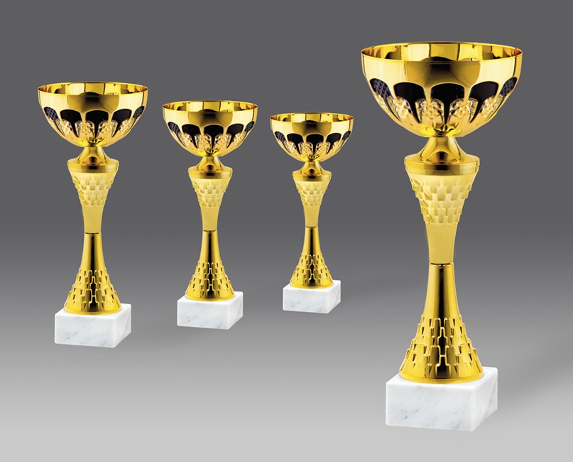 puchar G25598 4, &oslash;14, h.33 puchary statuetki medale