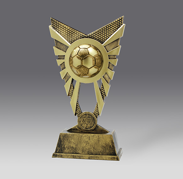 statuetka X845 pi�ka no�na z�ota, h.23 puchary statuetki medale